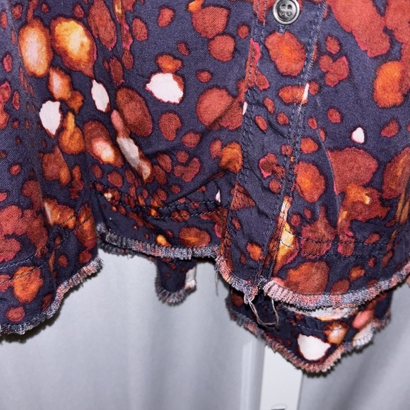 Westbound Oversized Spotted with Faded/Worn Look Size Small - Picture 5 of 10